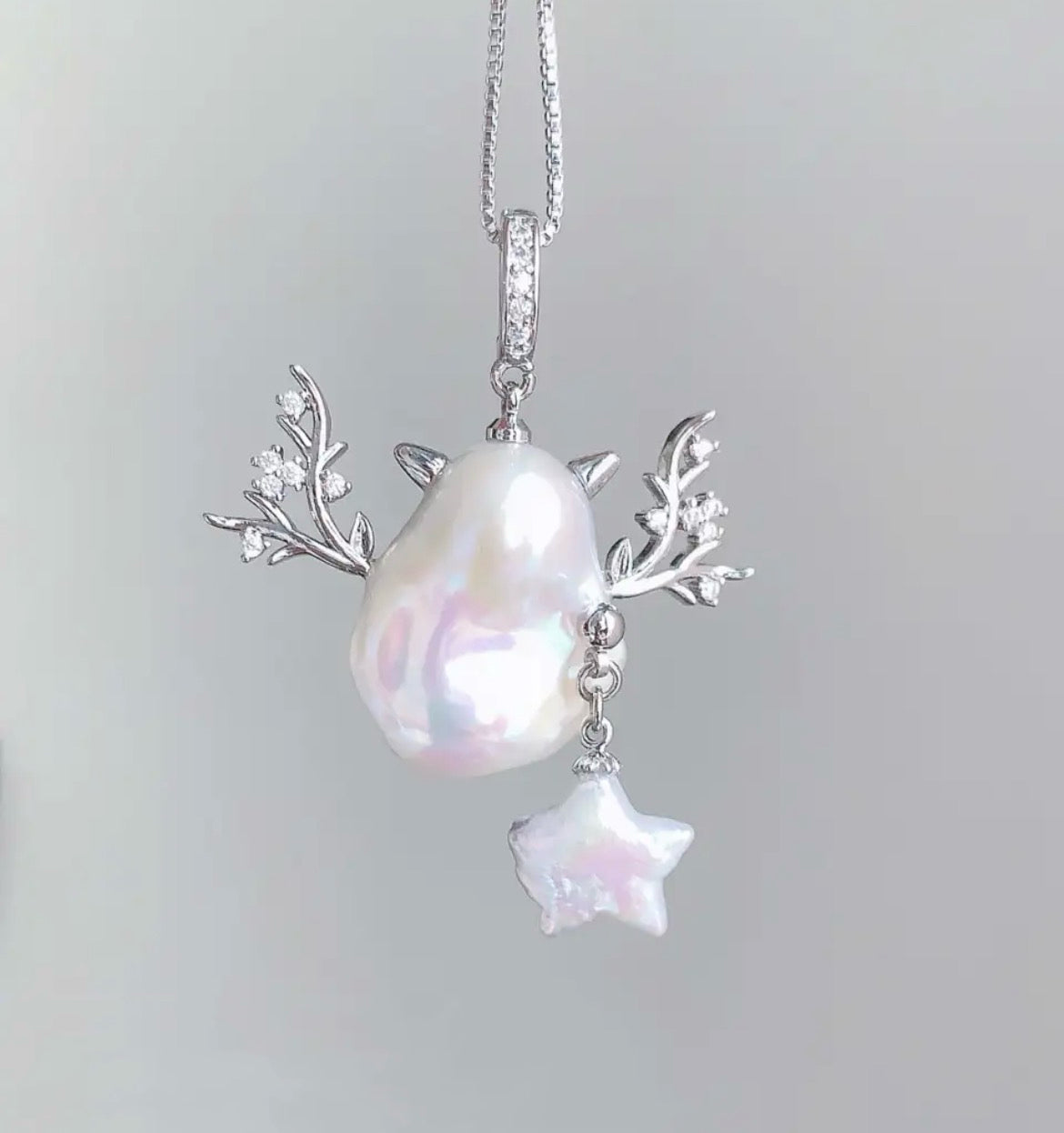 30mm Halloween Baroque Little Angel Necklace