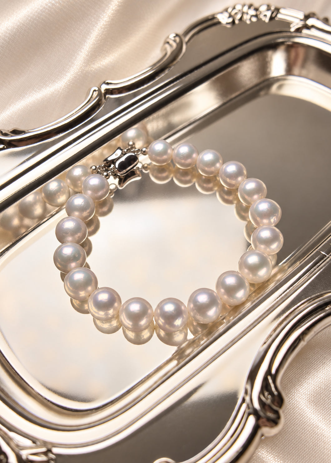 9-10mm White Freshwater Round Pearl Bracelet - AAA Quality