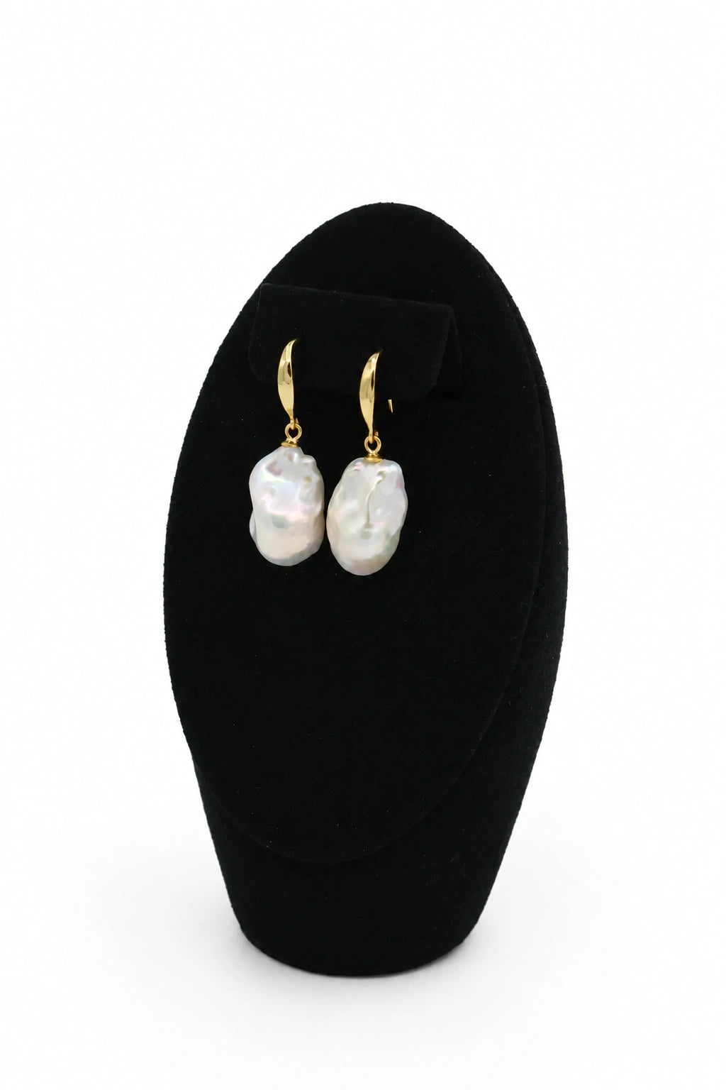 9-10mm White Freshwater Cultured Baroque Pearl Earring