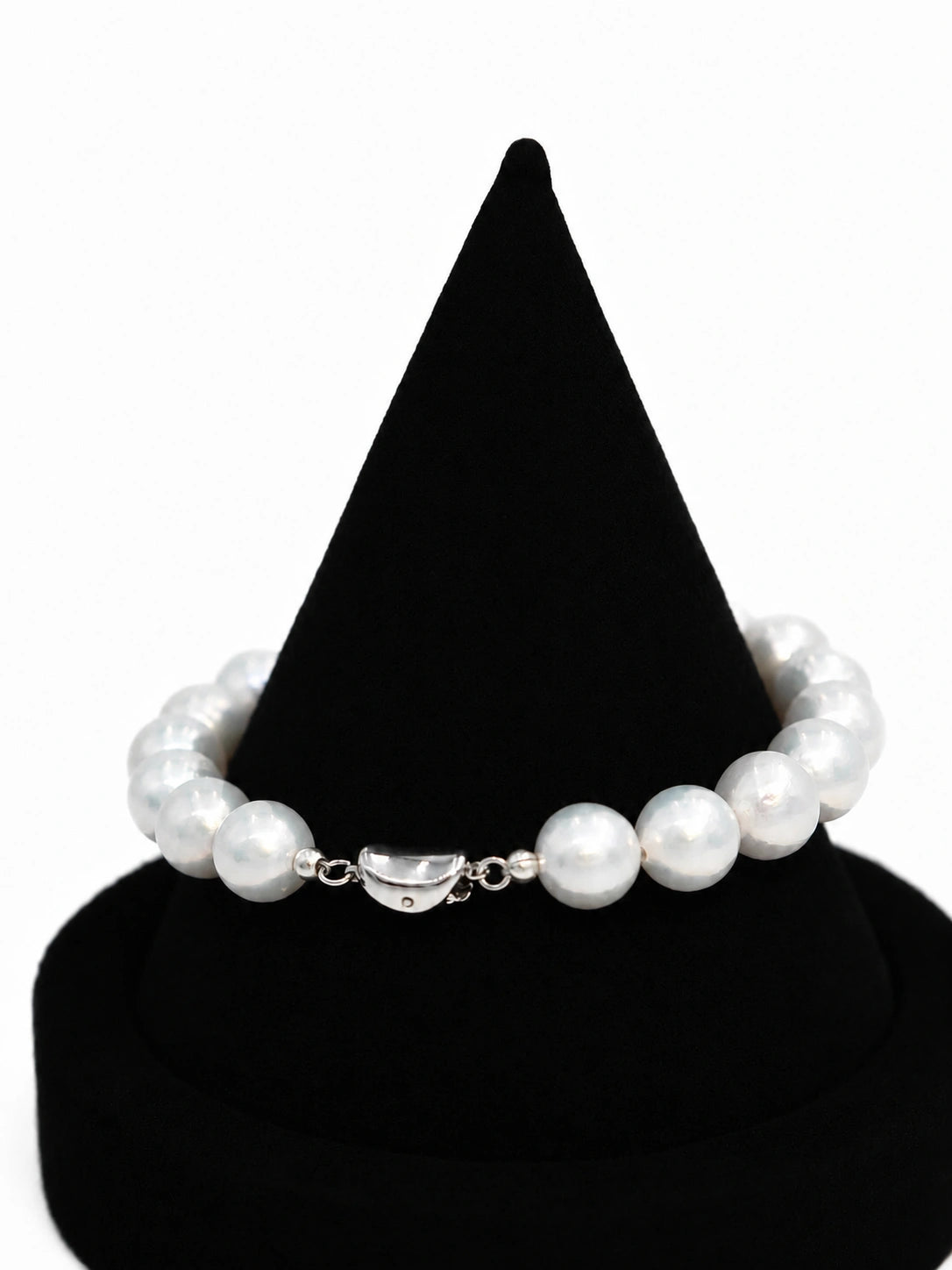 9-10mm White Freshwater Round Pearl Bracelet - AAA Quality
