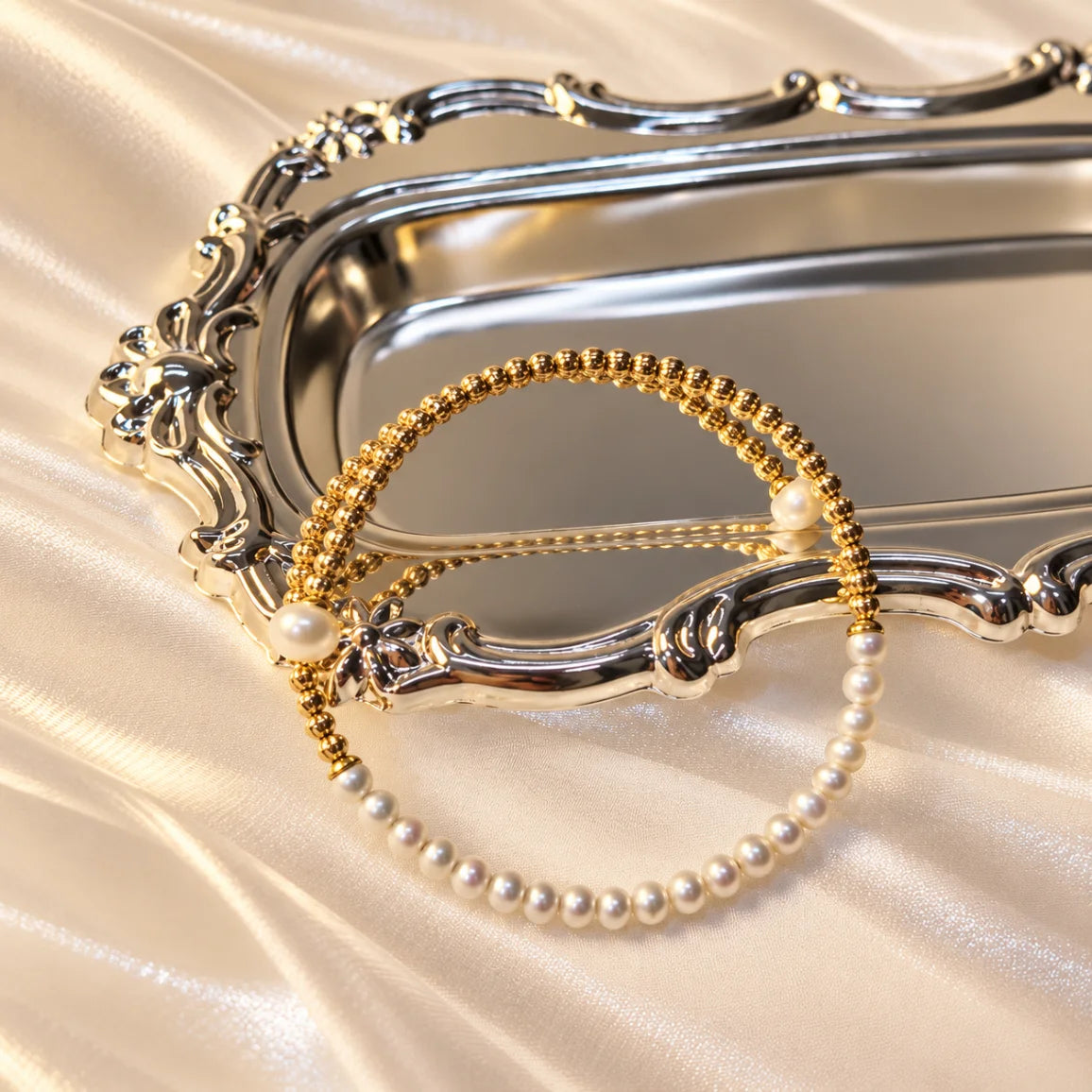 White Seed Bead Pearl Open-Cuff bracelet