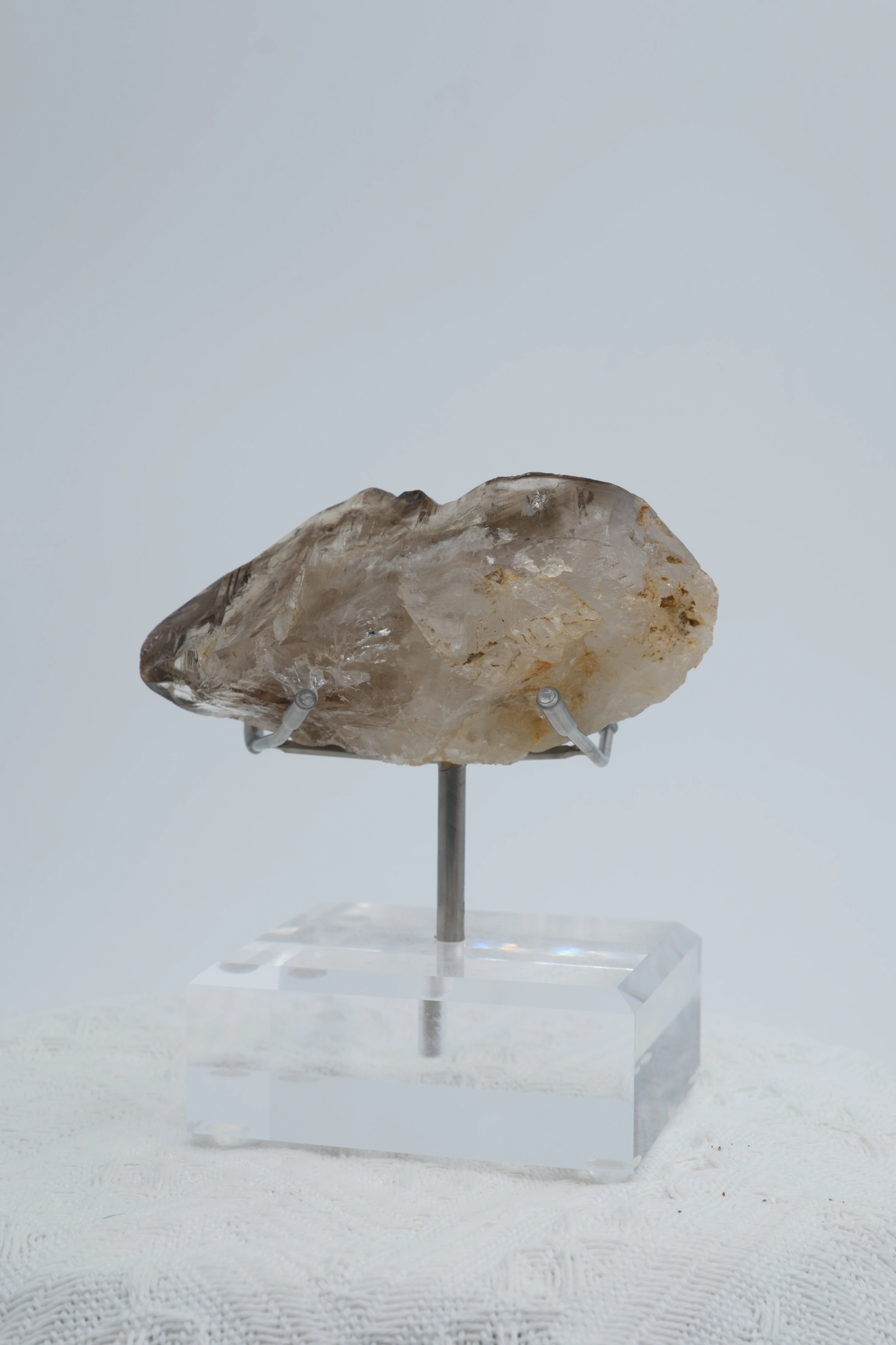 Infinite Crystal,Excellent Single-column Smoky Quartz
Grounding, Protection, Security
