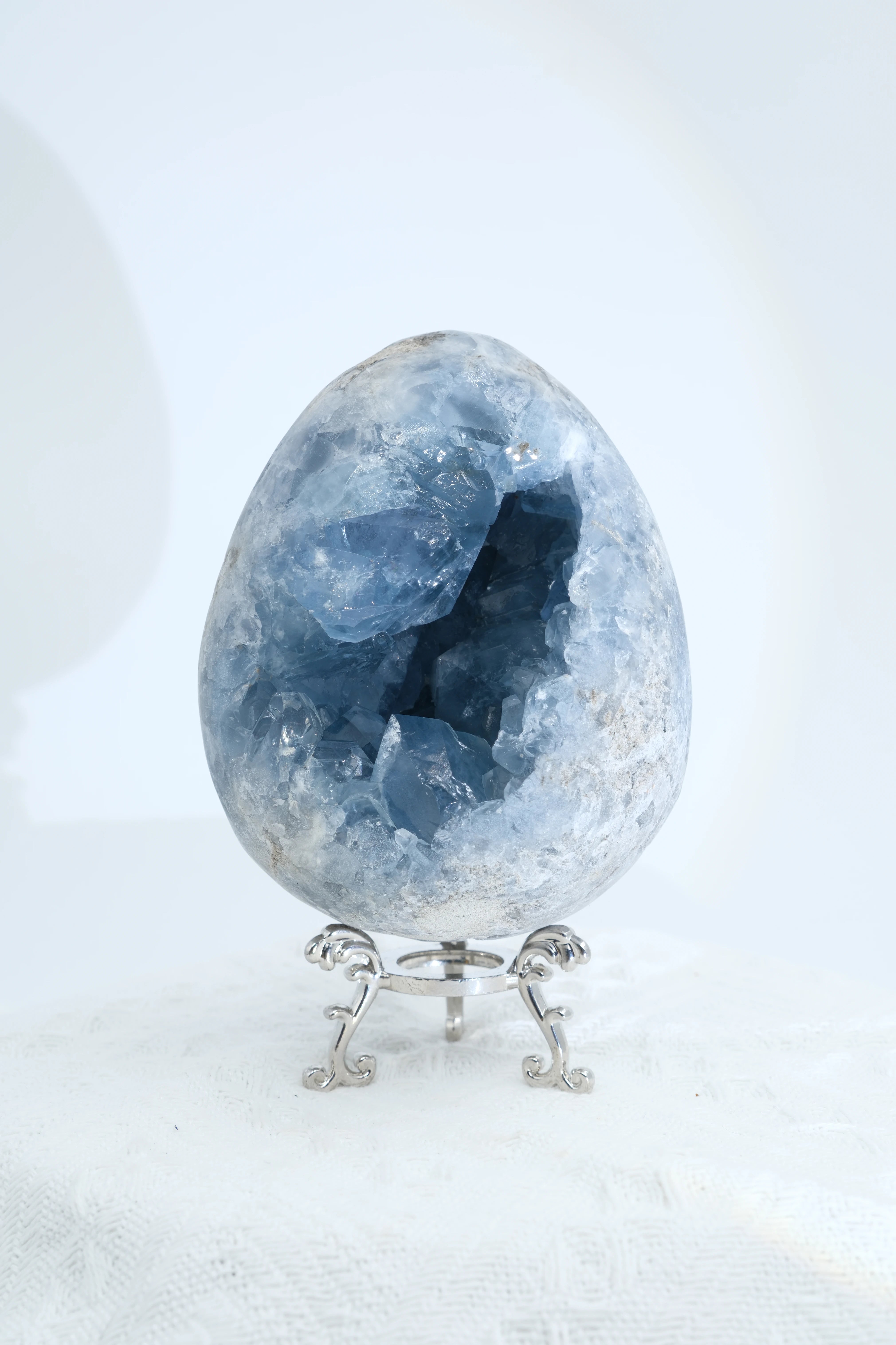 Infinite Crystal,Special Offer Egg Celestite
Serenity, Connection, Sleep