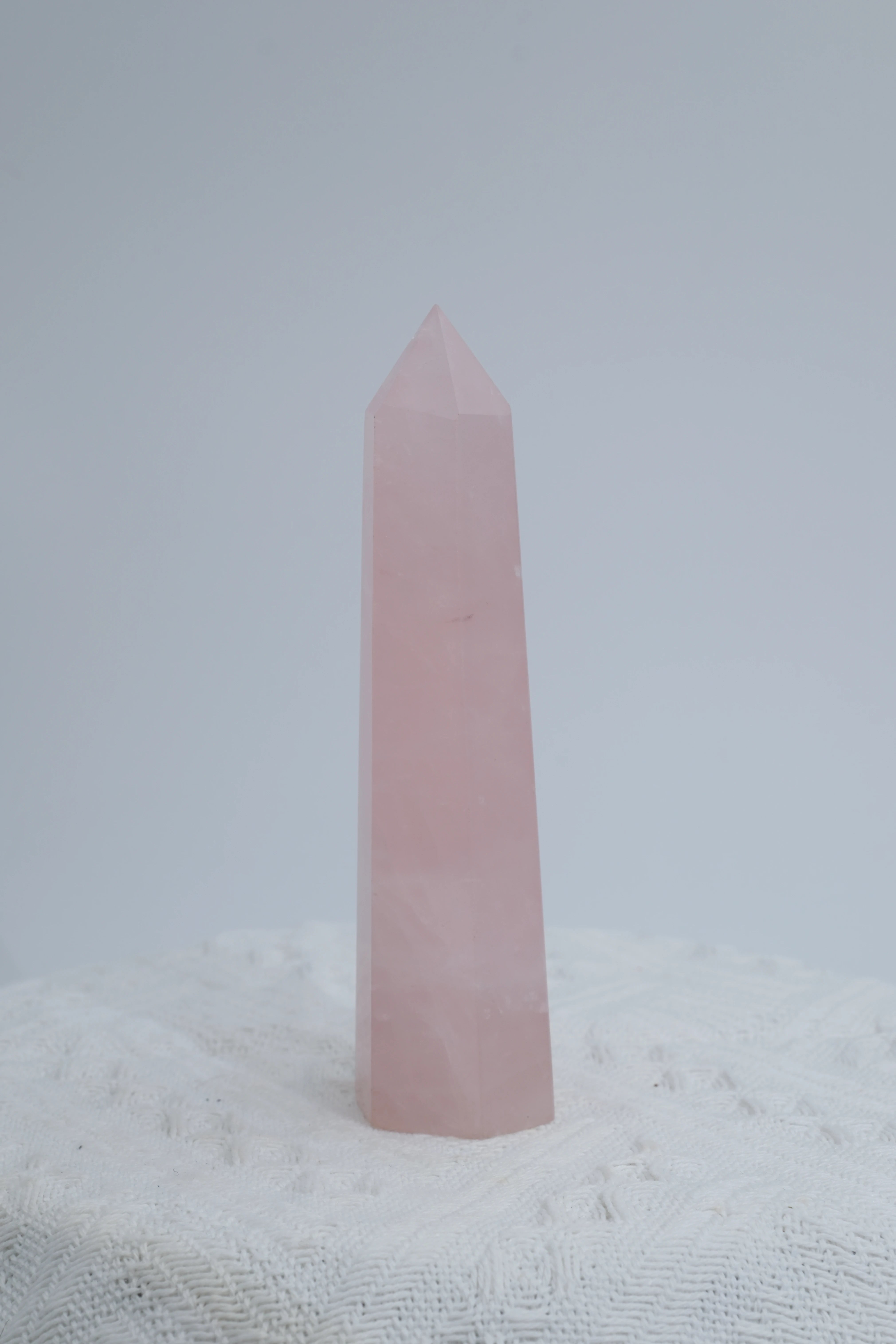 Infinite Crystal,Excellent Columnar Rose Quartz
Healing, Self-love, Confidence