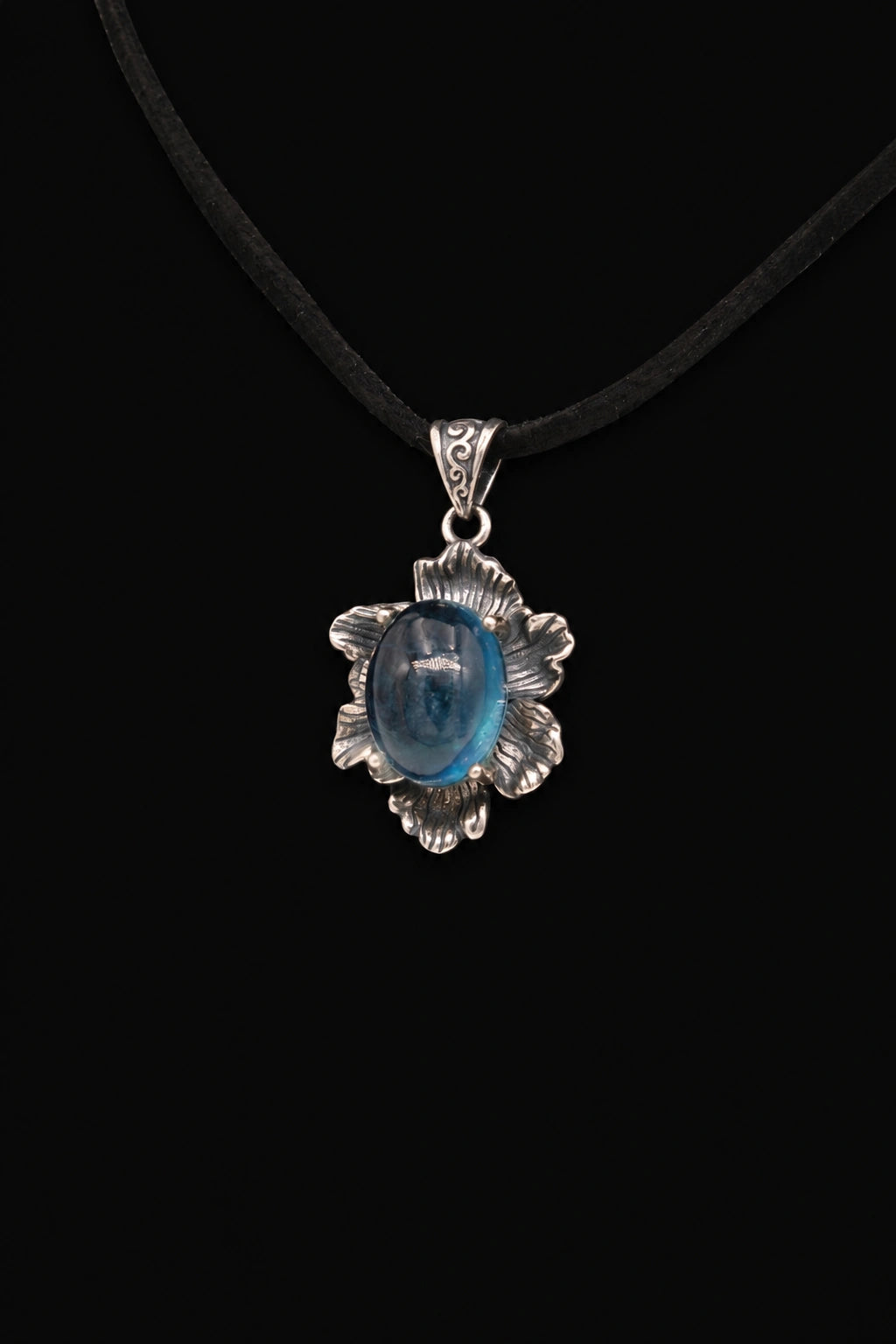 Flower Aquamarine Necklace