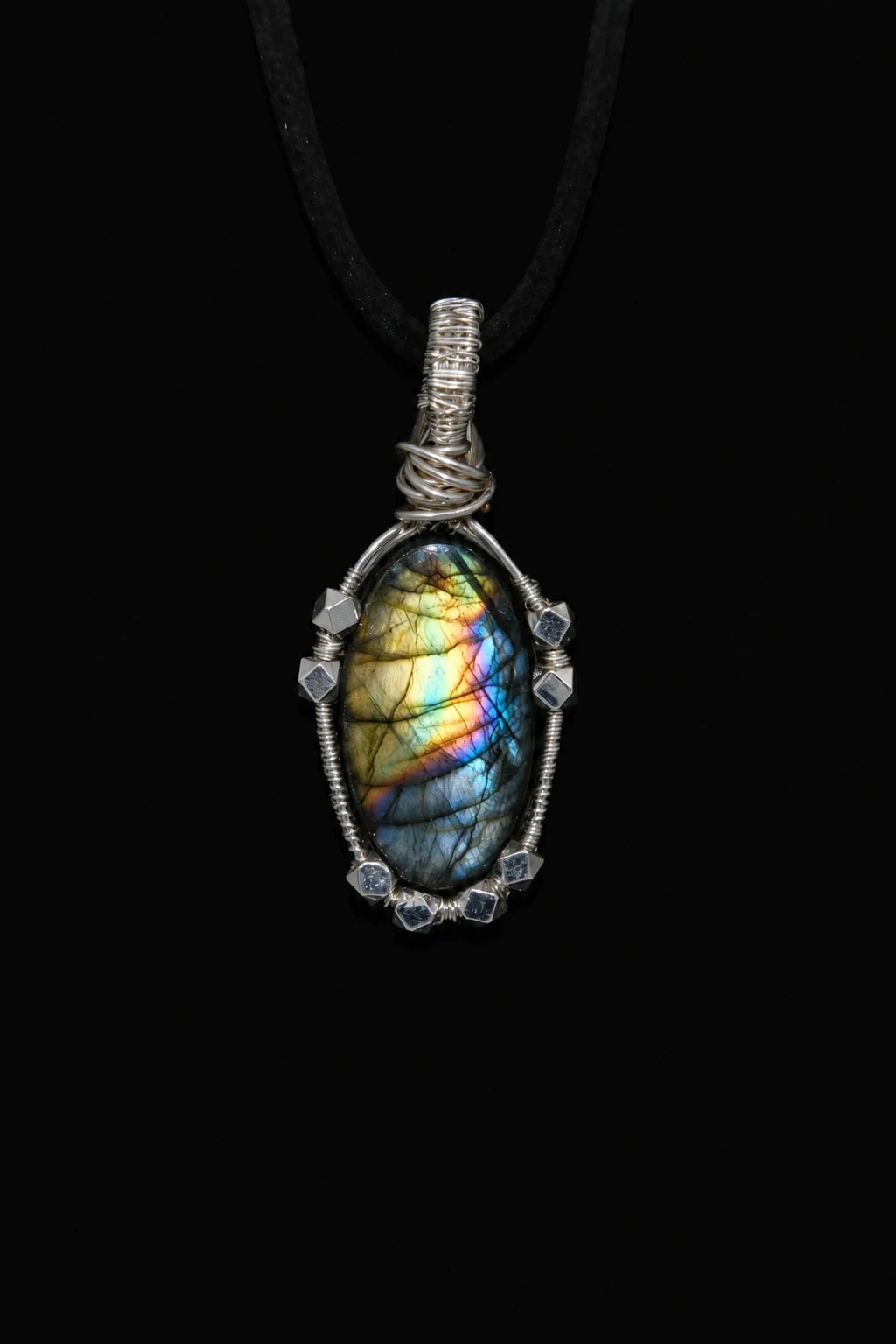 Oval Labradorite Necklace