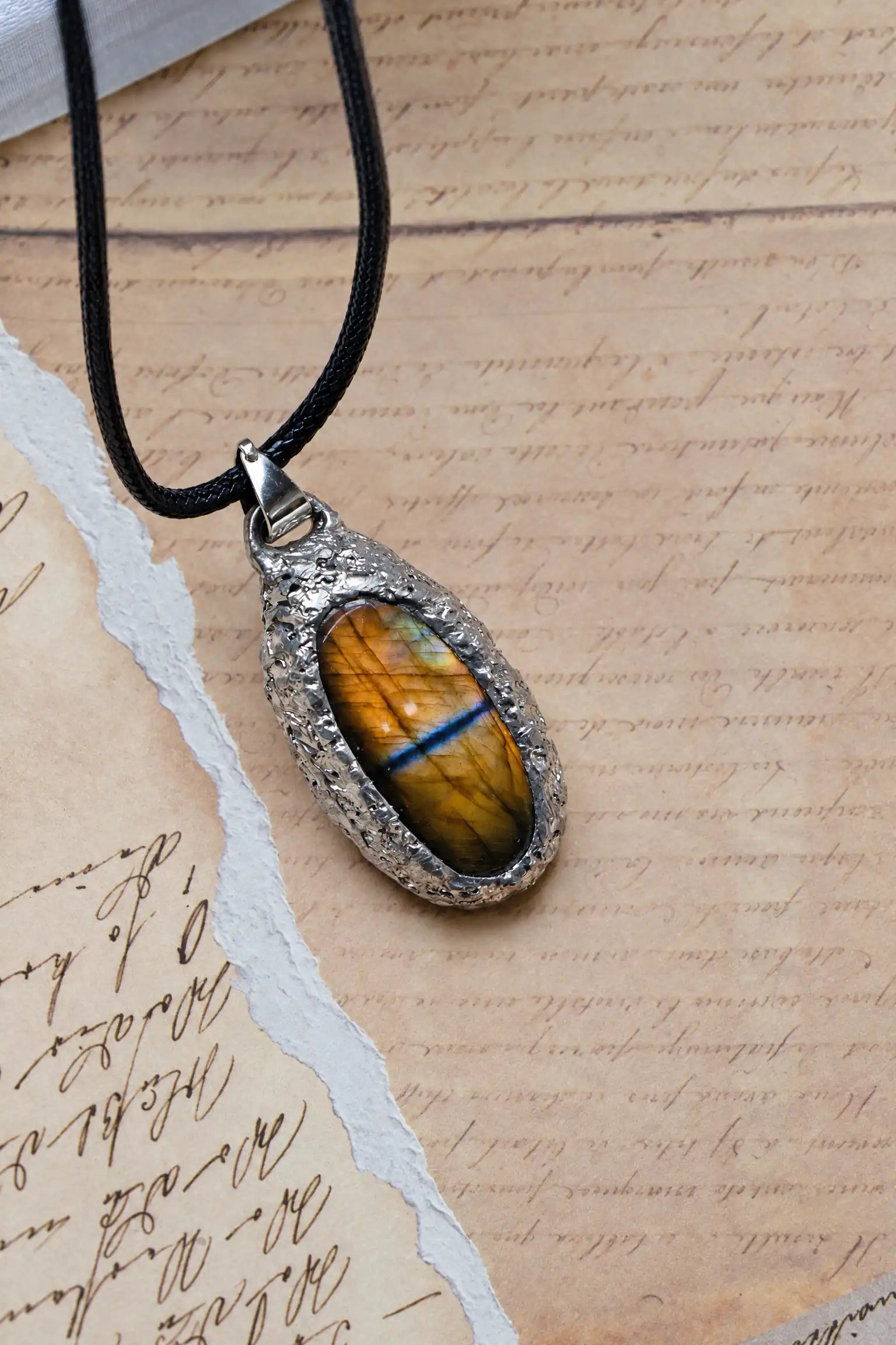 Special Offer, Oval Labradorite Necklace
