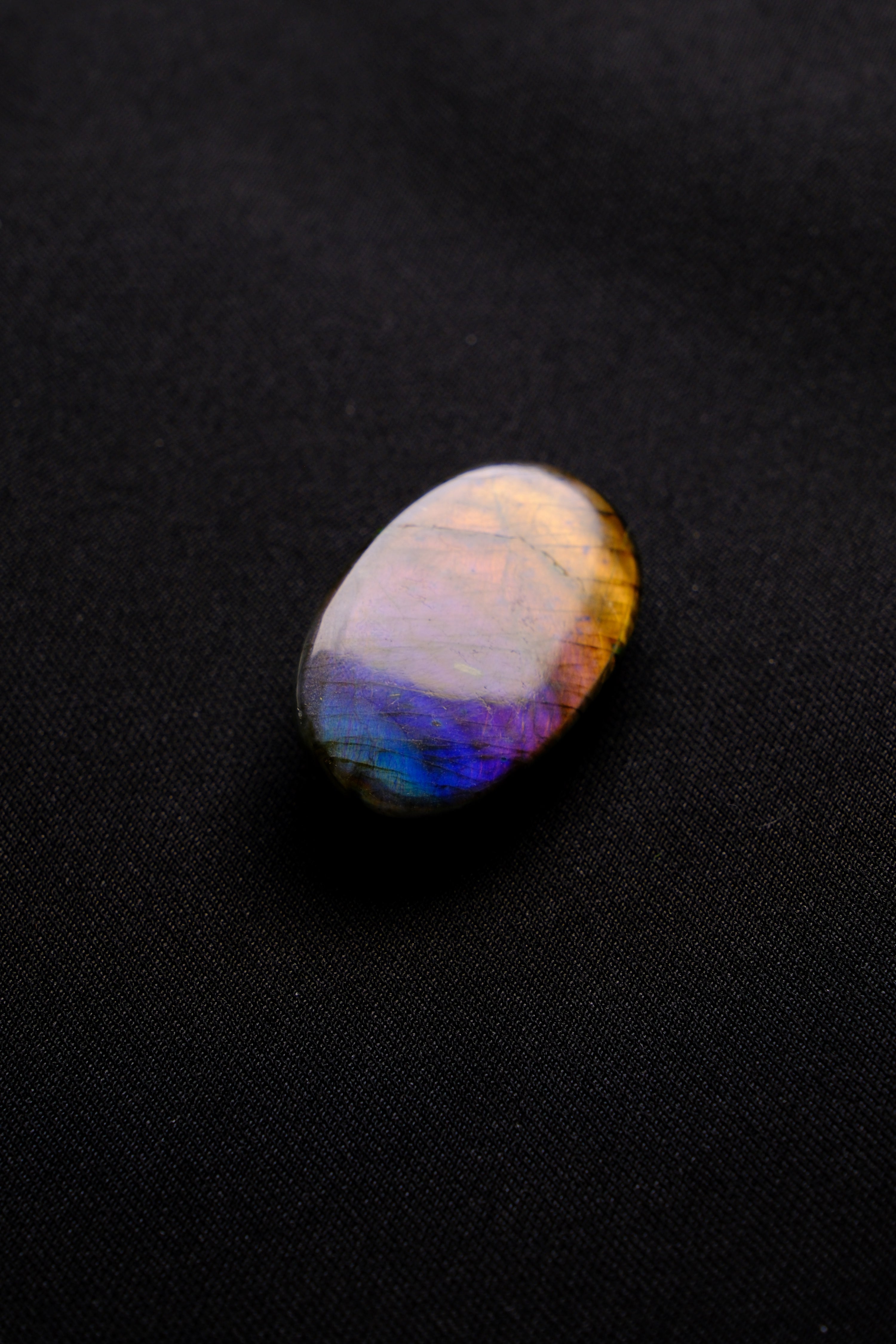 Oval Golden-Purple Labradorite - Mystic Dawn