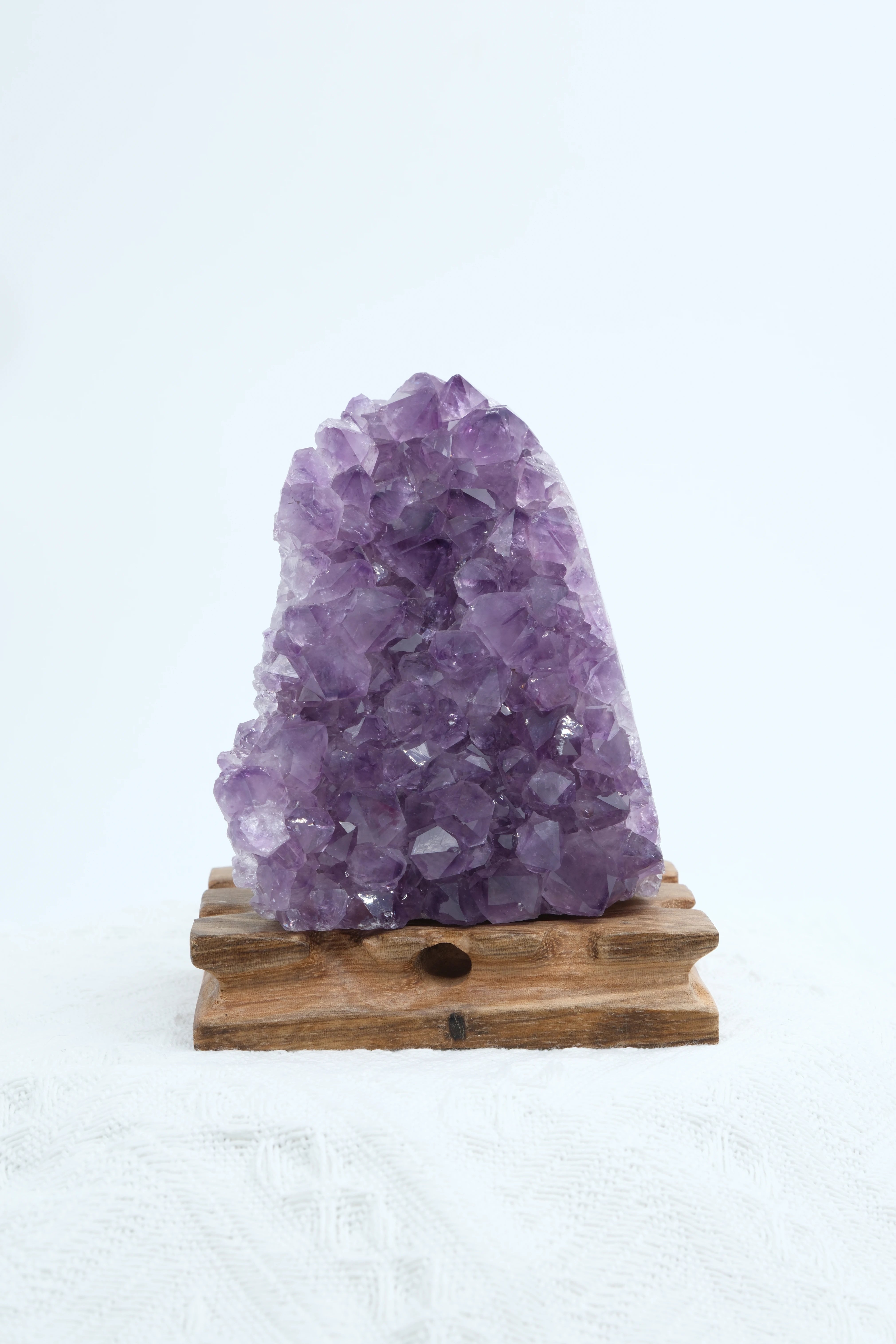 Excellent Amethyst Geode,bring peace,awareness,protection