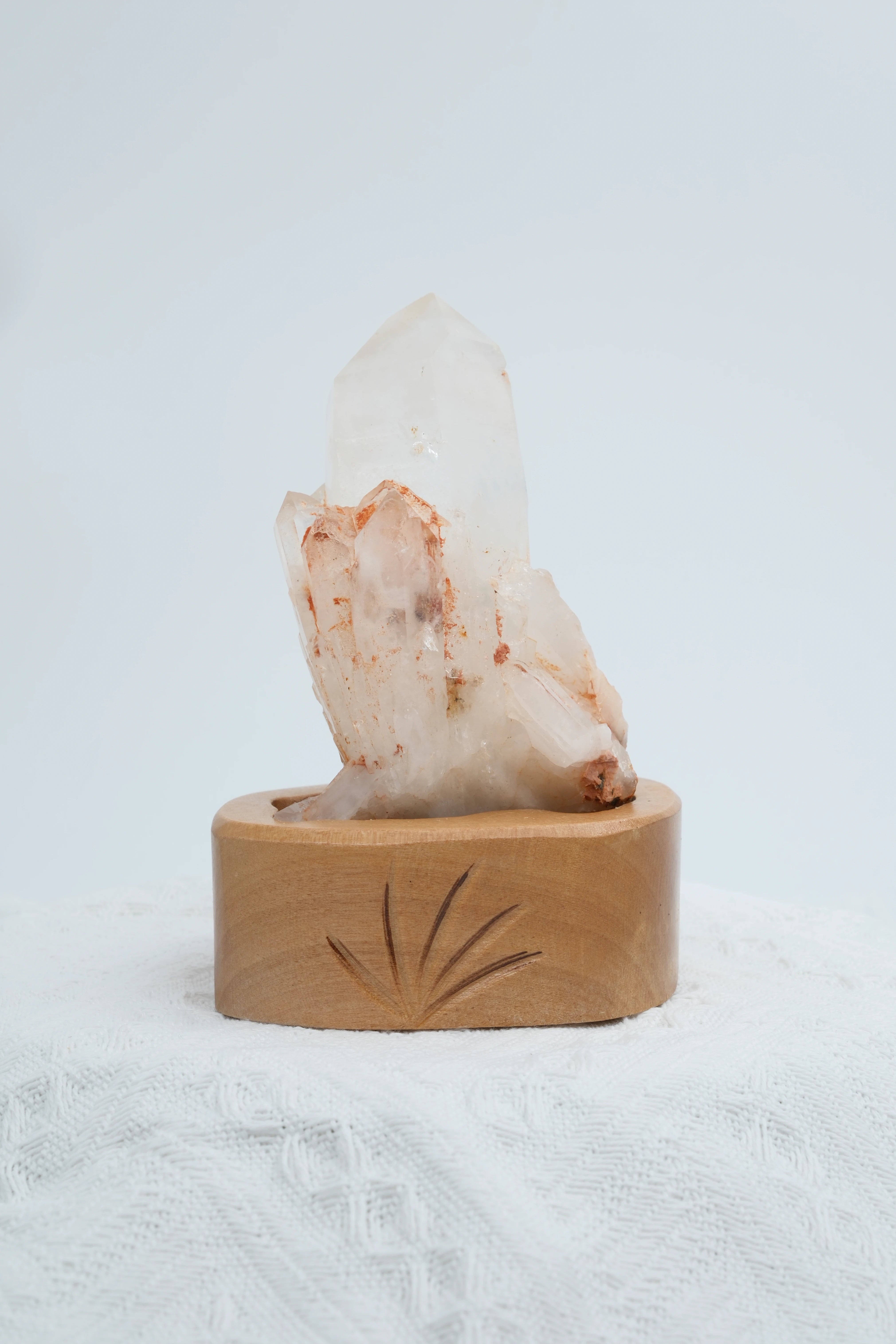 Infinite Crystal,Excellent Columnar cluster Clear Quartz
Purification, Intuition, Balance