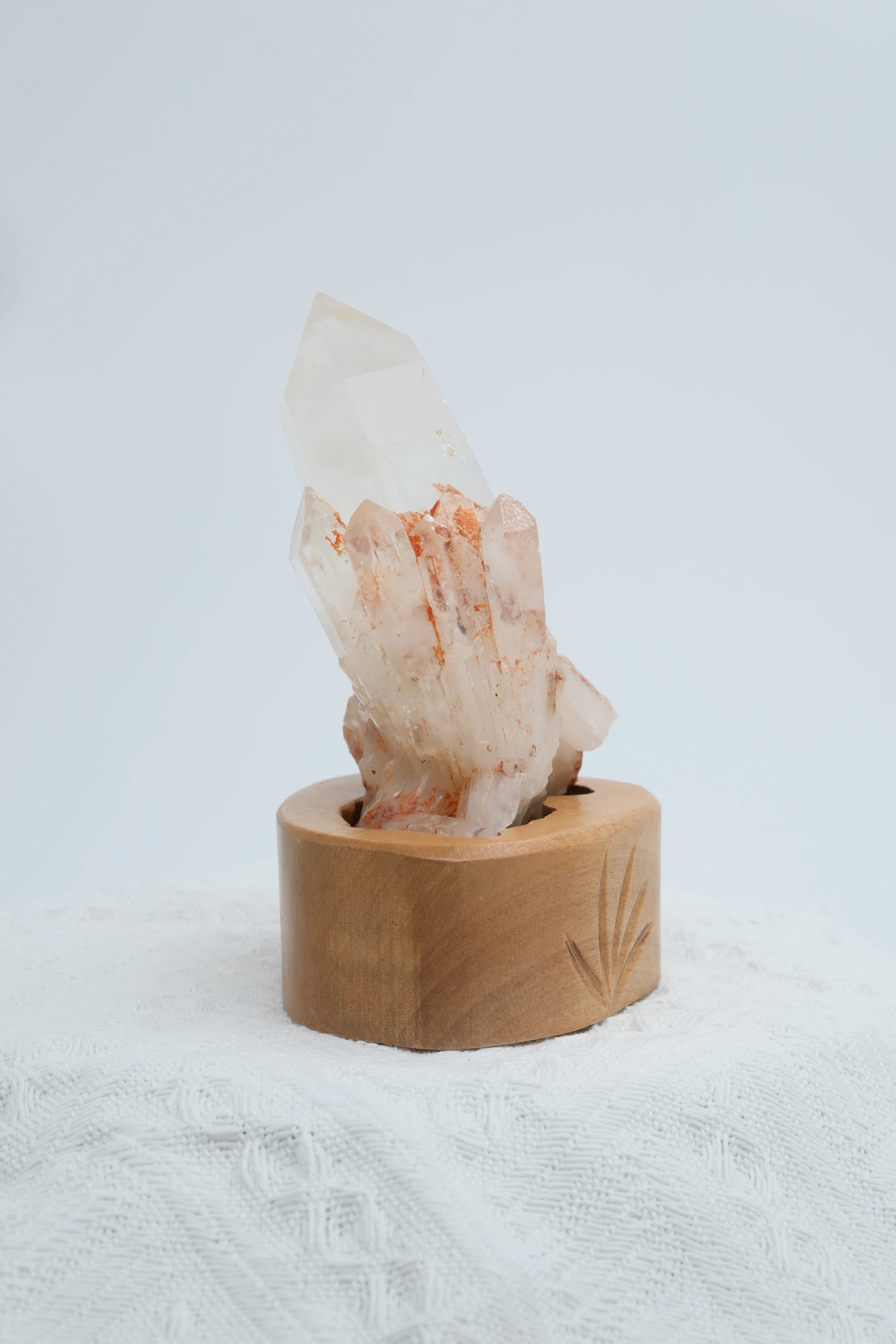 Infinite Crystal,Excellent Columnar cluster Clear Quartz
Purification, Intuition, Balance