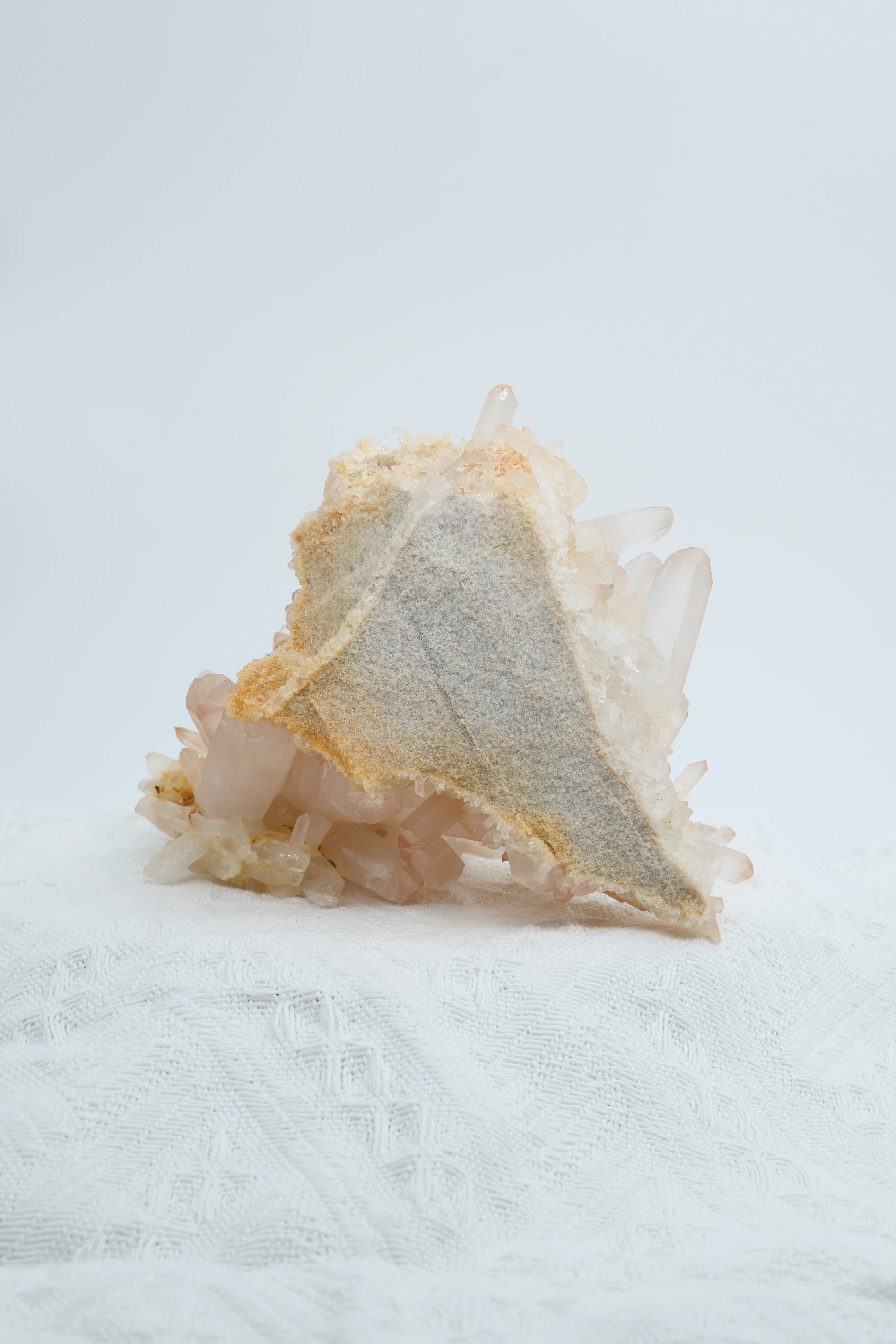 Infinite Crystal,Special Offer Interpenetrating cluster Clear Quartz
Purification, Intuition, Balance