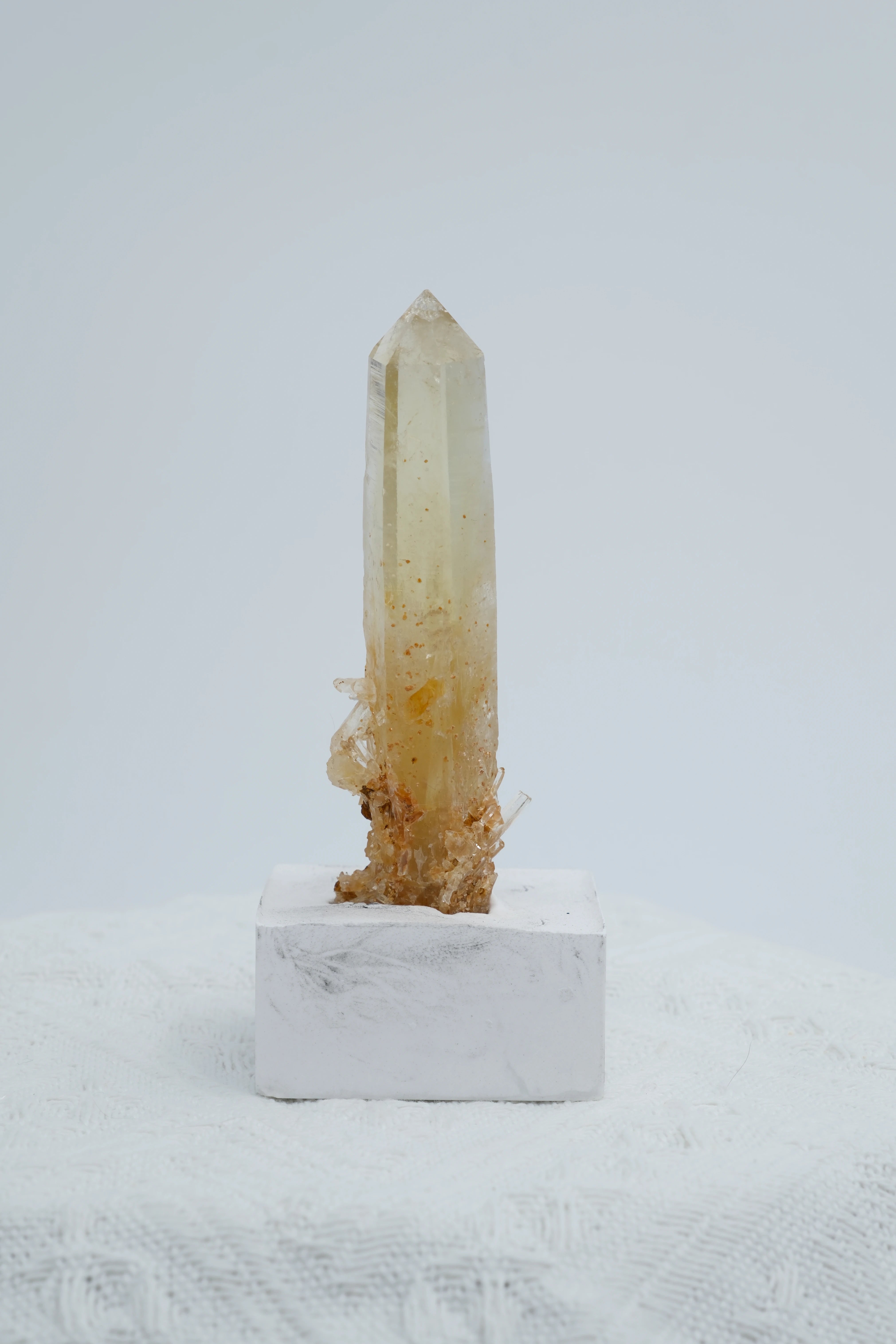 Infinite Crystal, Premium Single-column Citrine
Wealth, Confidence, Creativity
