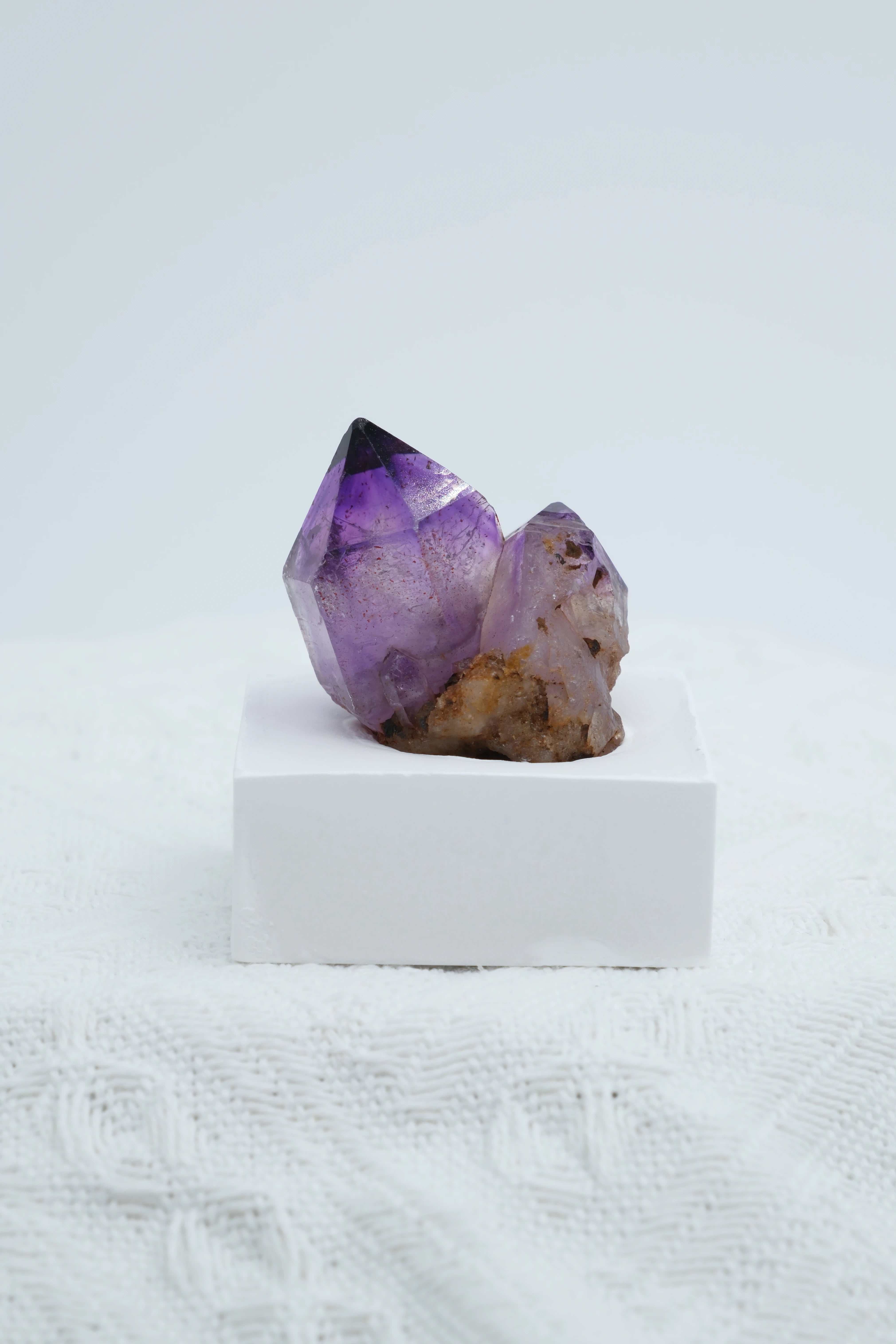 Infinite Crystal,Excellent Double-column Super Seven Quartz
Wealth, Relationships, Purification