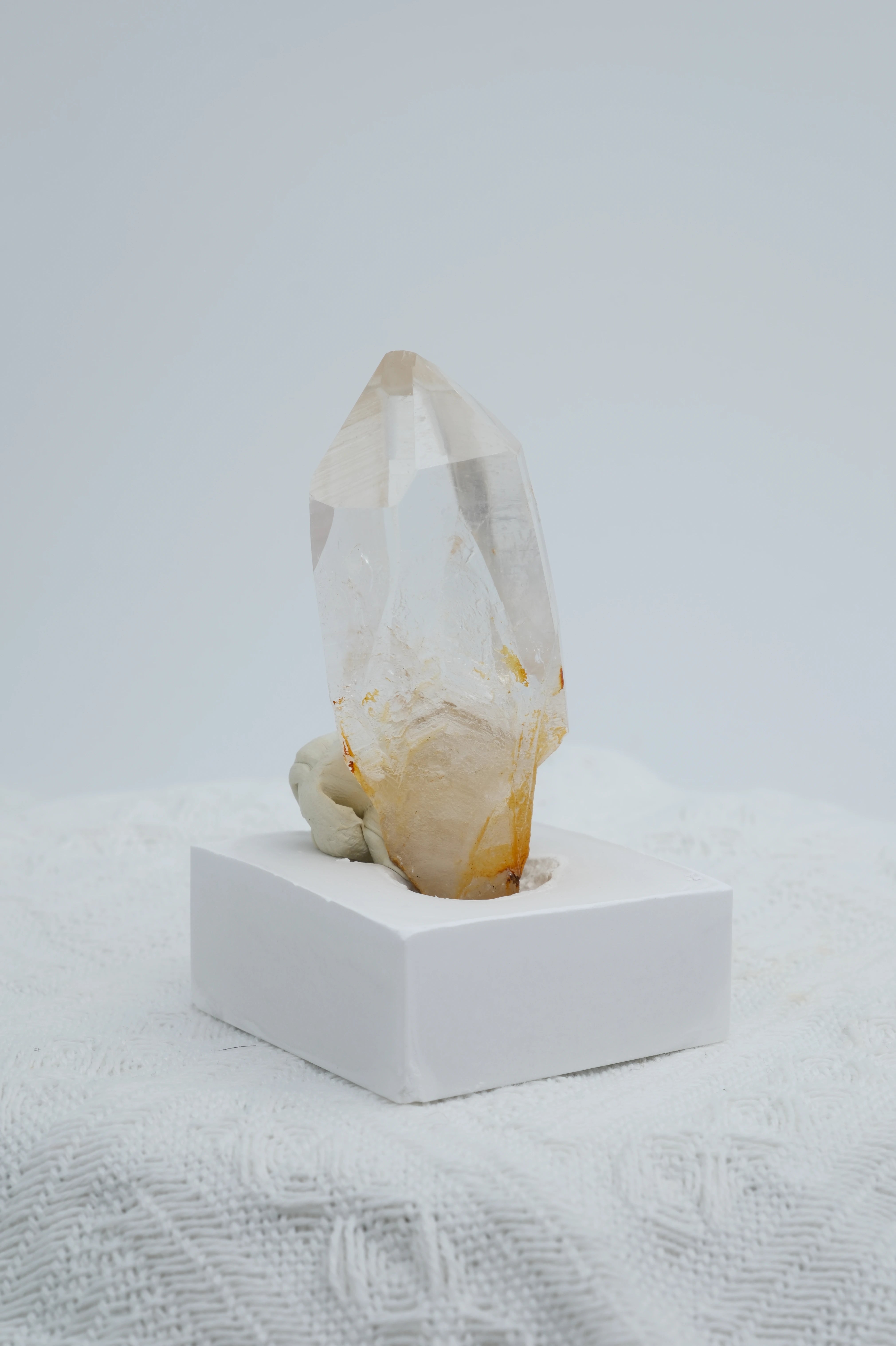 Infinite Crystal,Premium Single-column Clear Quartz
Purification, Intuition, Balance