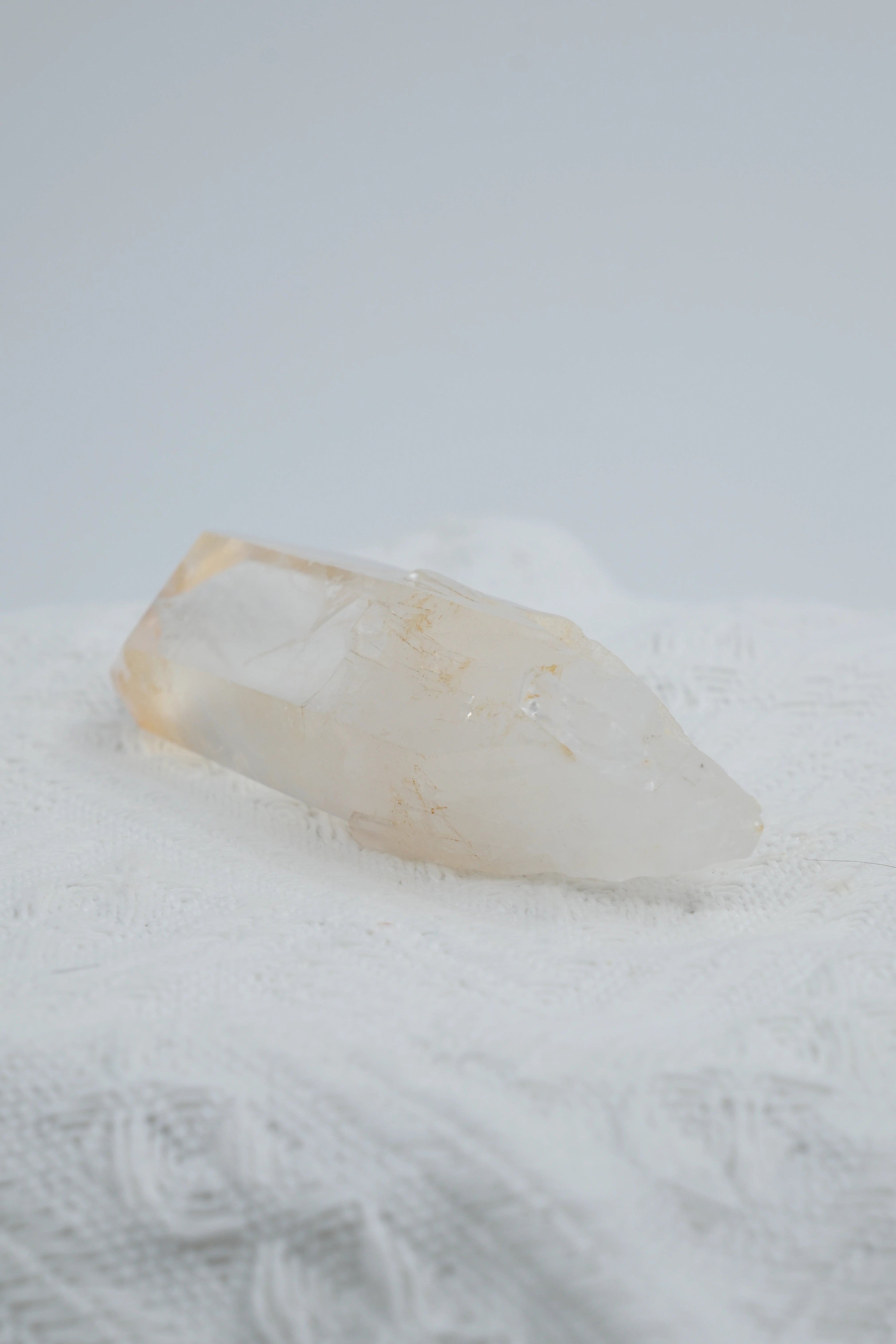 Infinite Crystal,Standard Single-column Clear Quartz
Purification, Intuition, Balance