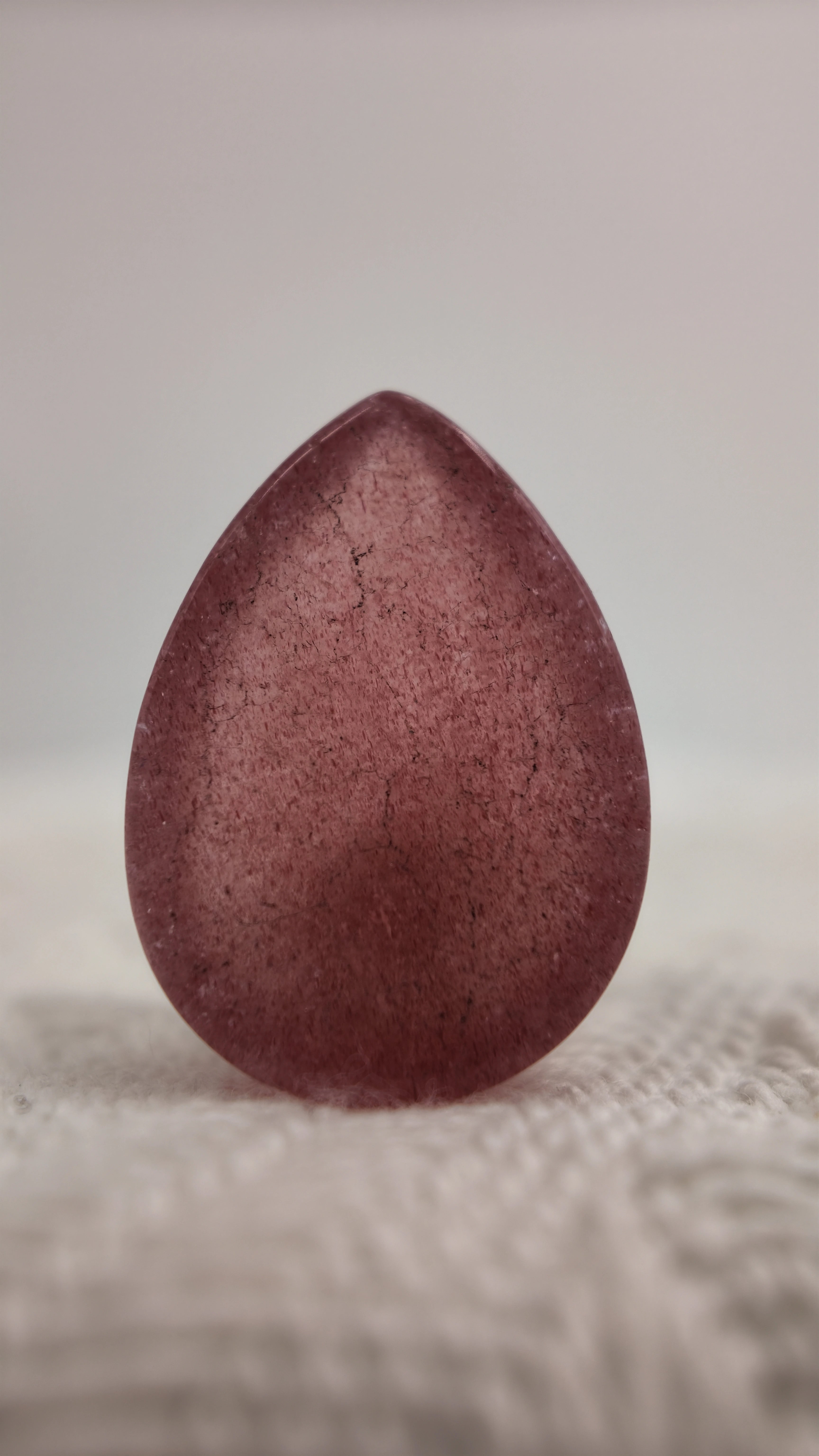Infinite Crystal,Excellent Teardrop Strawberry Quartz
Love, Harmony, Charm